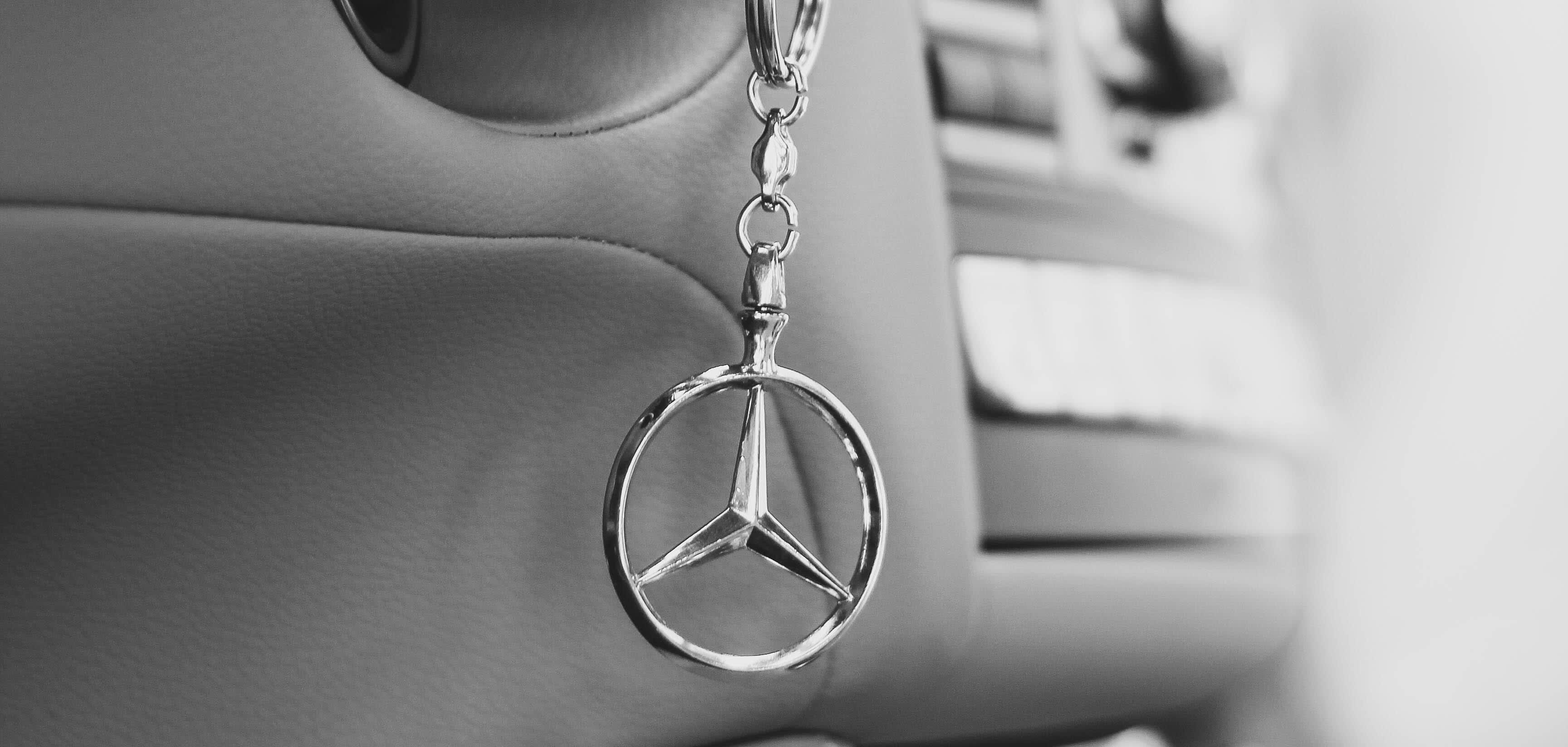A Mercedes logo keychain