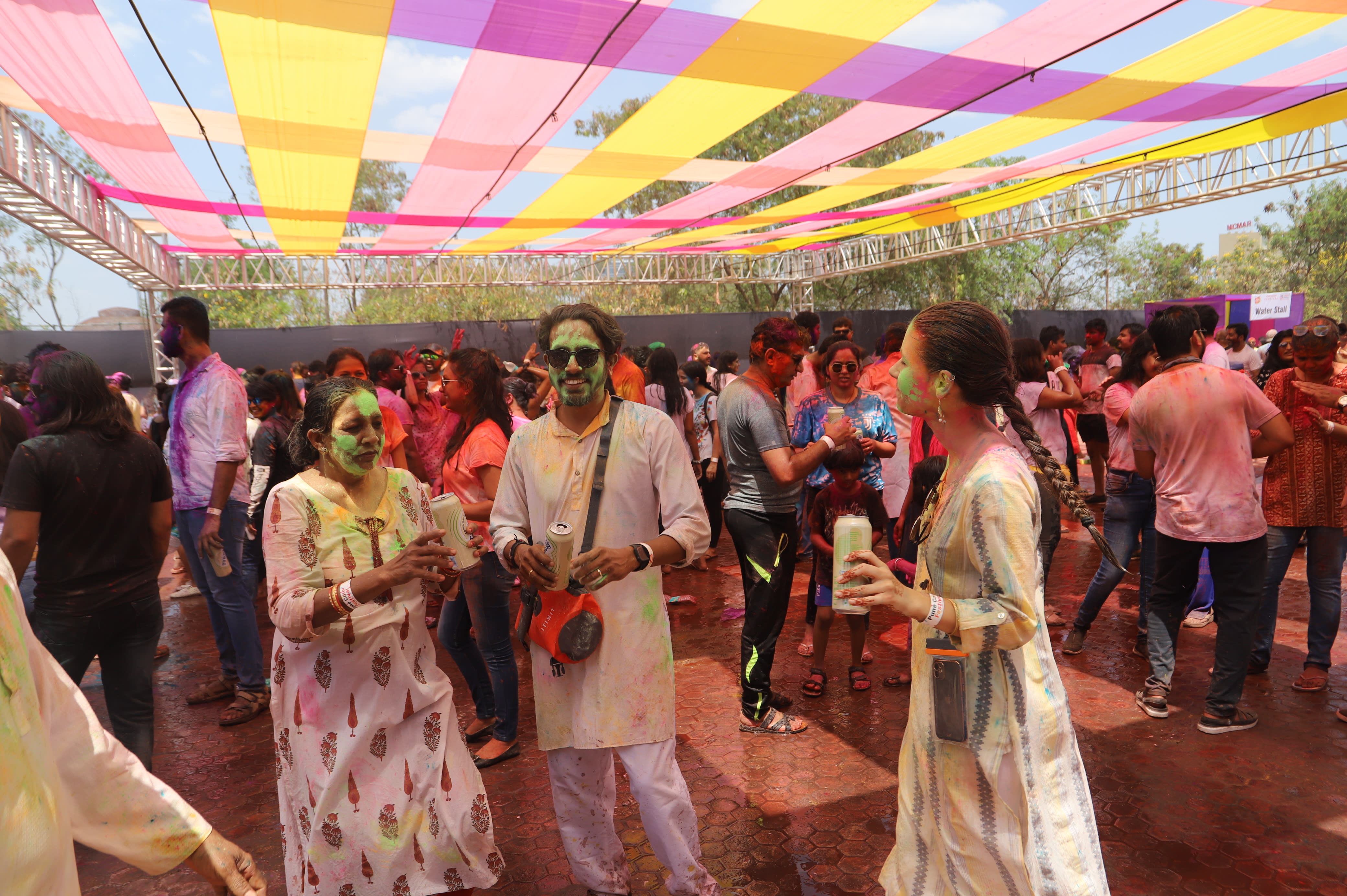 holi, fête des couleurs en Inde