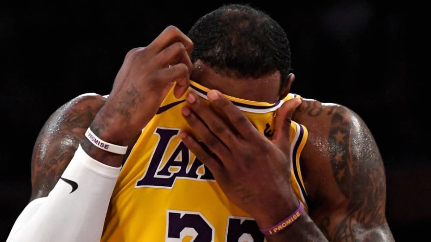 One On One We Absolutely Can T Unsee Lakers Offseason Circus Yardbarker