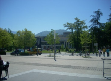 Study Abroad Reviews for API (Academic Programs International): Grenoble - Université des Alpes
