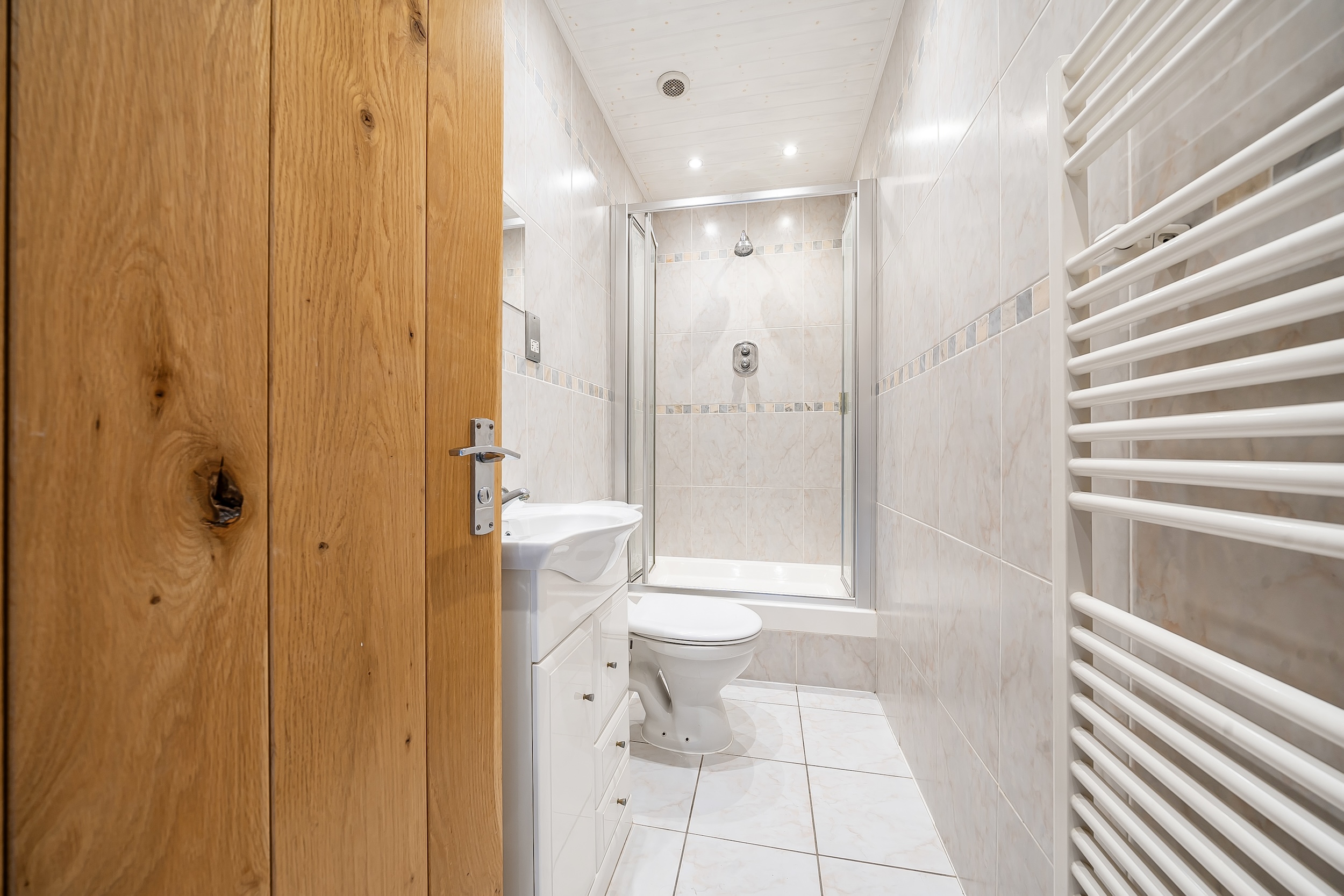 Shower room 3