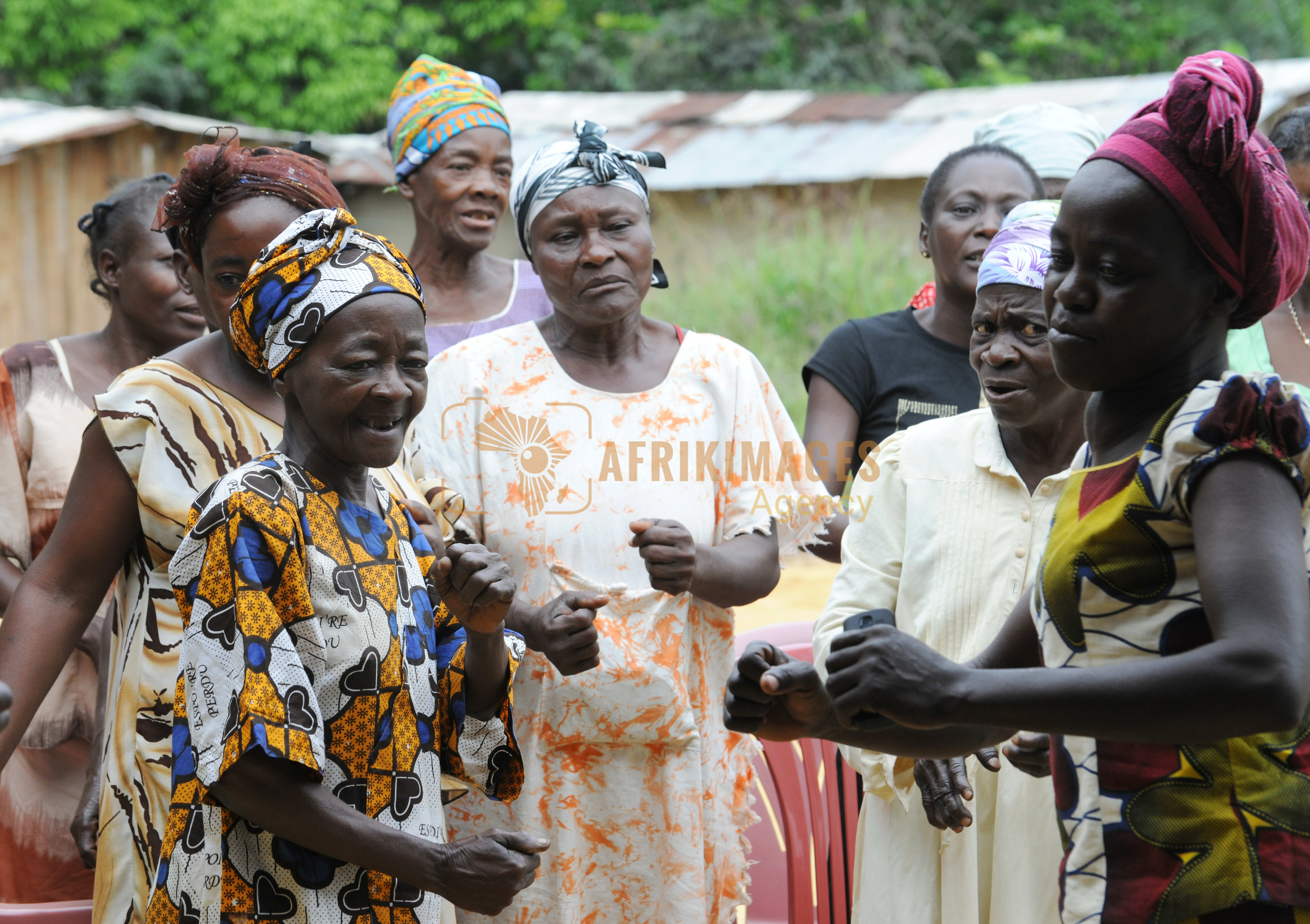 Afrikimages gabon / gens