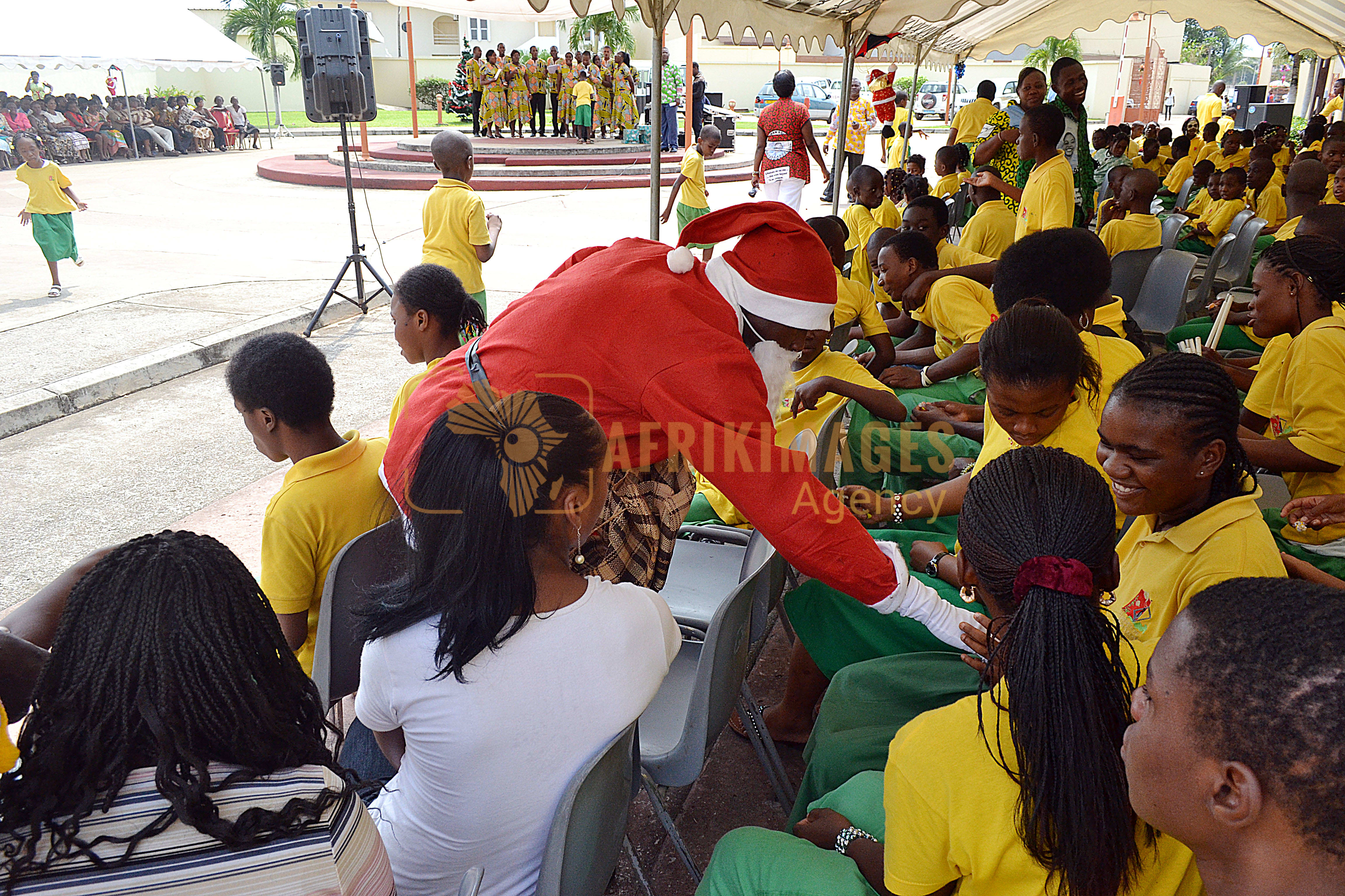 Afrikimages gabon/ écoles, collèges et lycées