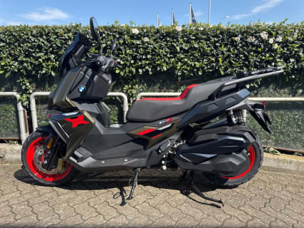 C 400 X
