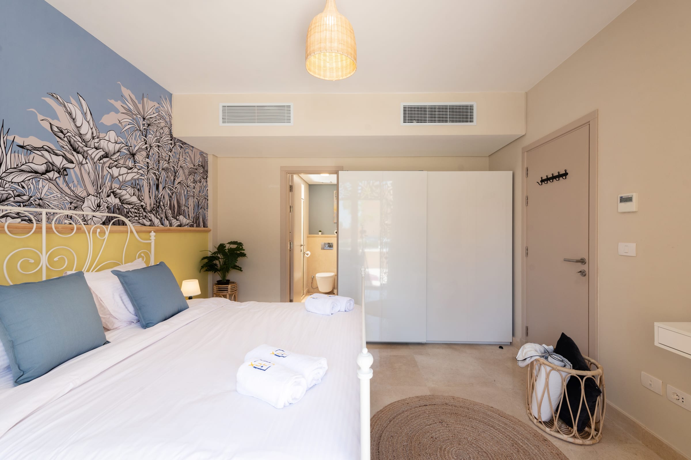 Exotic 1BDR w/ Outdoor Terrace | Pool & Beach Access — Apartment in Mangroovy Residence, El Gouna, Egypt — photo 7