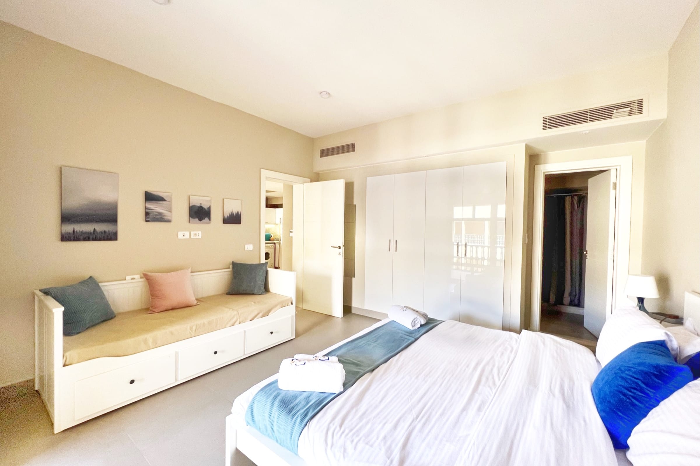 Minimal & Central 1BDR Apt. @ Abu Tig Marina — Apartment in Marina El Gouna, El Gouna, Egypt — photo 6