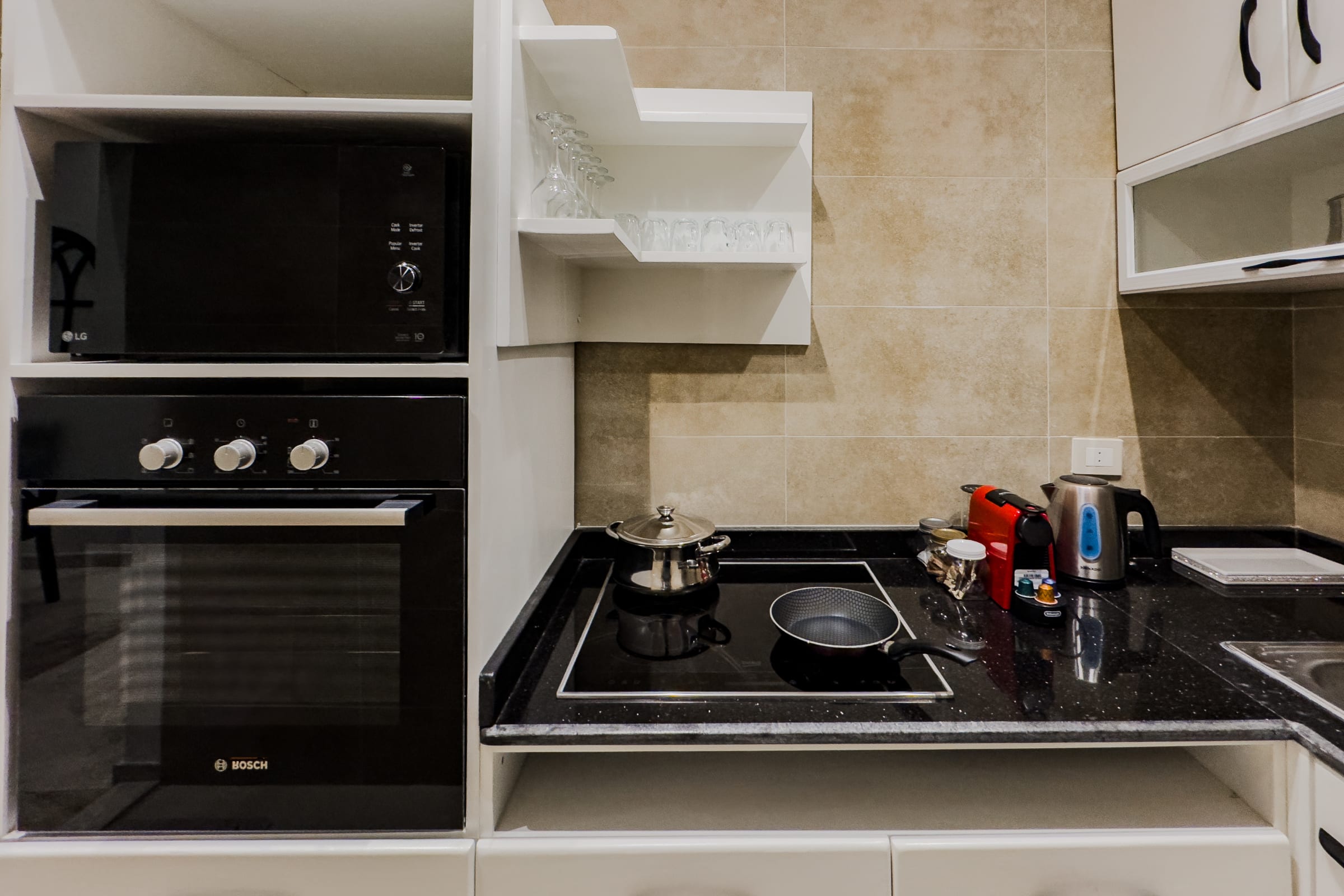 Trendy & Tidy 2BDR Apt. | 5 min To CAI Airport — Apartment in Alnasr Road compound valory- city center almaza, Cairo, Egypt — photo 8