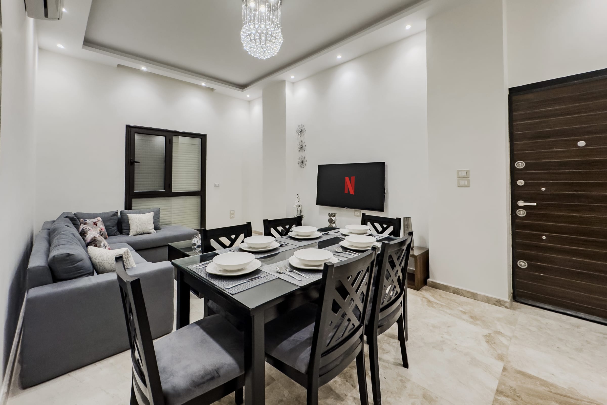 Trendy & Tidy 2BDR Apt. | 5 min To CAI Airport — Apartment in Alnasr Road compound valory- city center almaza, Cairo, Egypt — photo 23