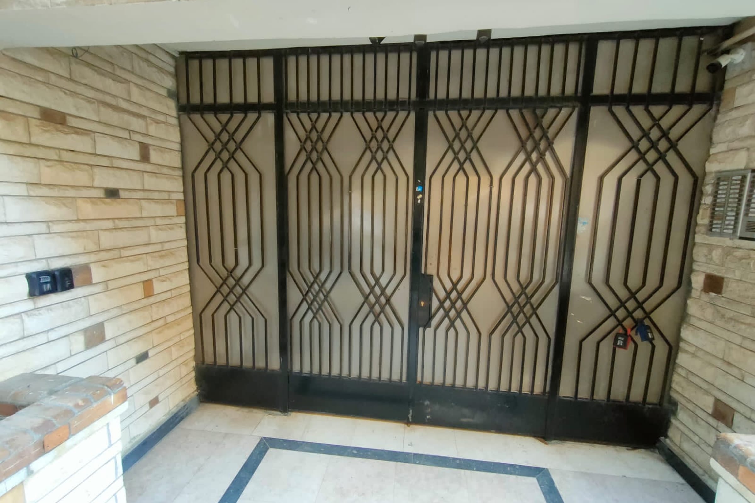 The 2 BDR Emerald Condo | 5 min to CAI Airport — Condo in 81 Ashbelya, Sheraton Al Matar, El Nozha, Cairo Governorate 11780, Cairo, Egypt — photo 39