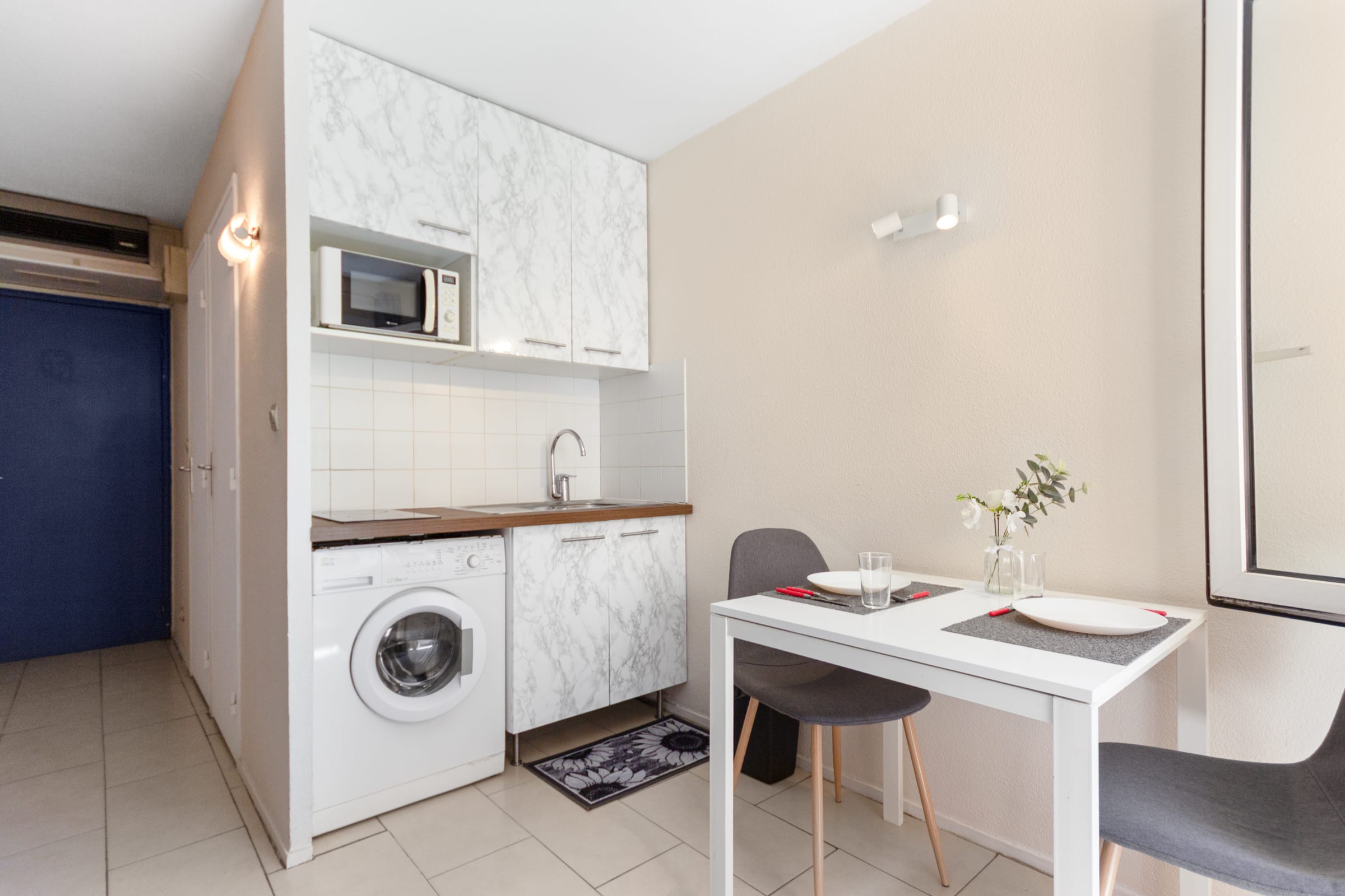 S 2P NICE WC - LE BOUGAINVILLE