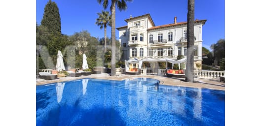REF 1535 - Ville de Luxe Vue Mer 