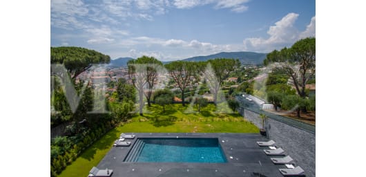 REF 2053 - Villa moderne 5 chambres à louer à Cannes