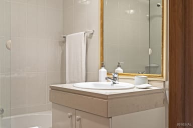 Bathroom with wc and shower