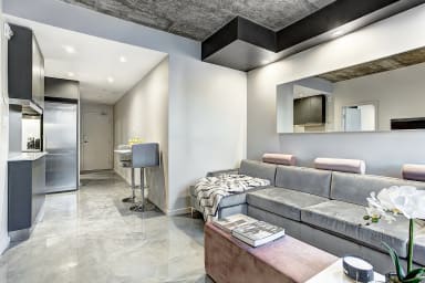 One-Bedroom Apartment | 5th Floor