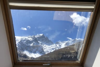 fenêtre de toit panoramique vue sur la Meije et ses glaciers