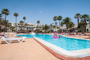 Estrella de Mar shared swimming pool