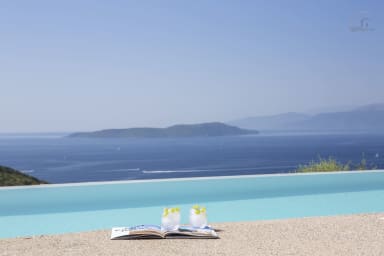 Villa Fyki with wonderful SeaView & private salty water pool