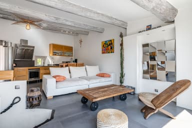 Duplex tropézienne par Dodo à Cassis