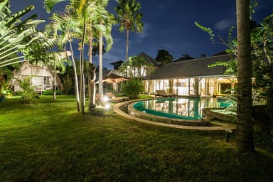 Villa Bora Bora | 5 bedroom private luxury villa in Berawa Canggu