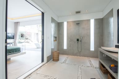 Villa Clemence | 4 bedroom luxury villa walk distance to beach Berawa Canggu