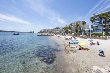 beaches only 30 meters from the apartment