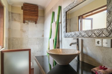 Studio Sami Luwih (Bawa) | Private apartment in Seminyak with shared pool