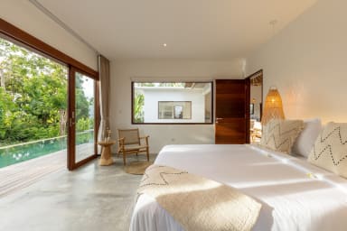 One of the 2 bedrooms of the property