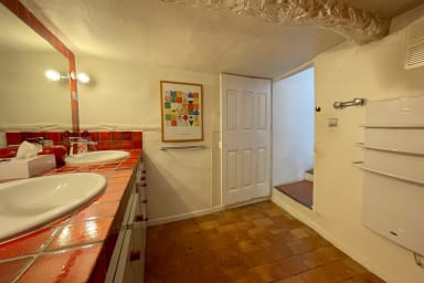 Location saisonnière à Lambesc - Sdb 1er étage - Serenity Rentals