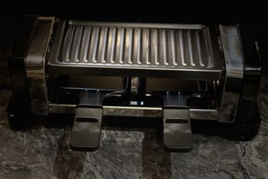Le bonheur d’une raclette ou d’une petite pierrade en amoureux...