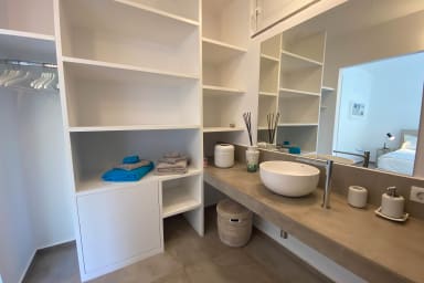 basement master bedroom bathroom