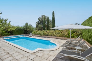 Location villa avec piscine dans le Luberon