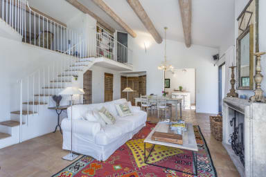 Villa de rêve a louer au coeur de la forêt de Roussillon