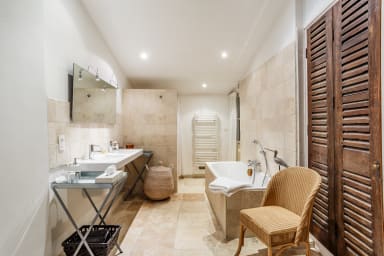 Well-being and relaxation holidays in Provence with swimming pool