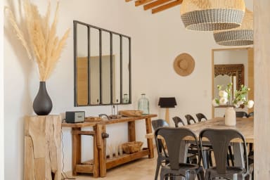 Stone house for rent in Provence with heated swimming pool