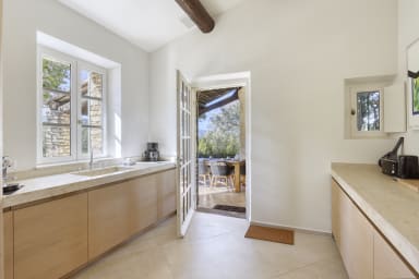 Vacances au coeur du Luberon avec piscine chauffée