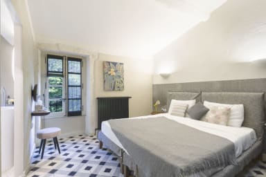 Exceptional bastide to rent in Alpilles with swimming pool