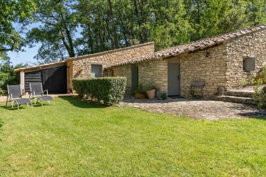 Magnifique propriété a louer à Bonnieux