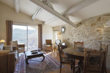 Rental flat with private terrace swimming pool Bonnieux