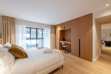 Master bedroom with en-suite bathroom.