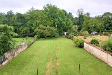 GRAND TERRAIN EXTERIEUR