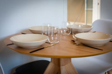 Table à manger pour des moments conviviaux ou de travail