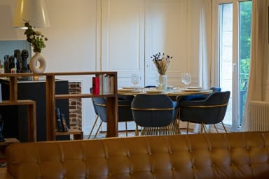 Table à manger et assises