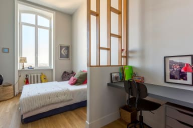 Cinquième chambre équipée d'un lit double