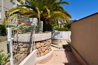 L'acces à la piscine 
