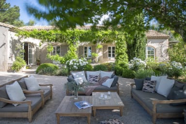 book-villa-louise-property-rental-kid-friendly-eyguieres-pioma-home