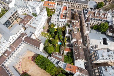 rental-family-prestigious-maison-lumea-paris-outside