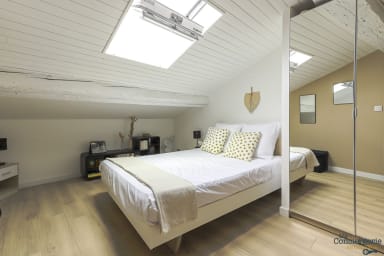 Chambre à coucher avec rangement