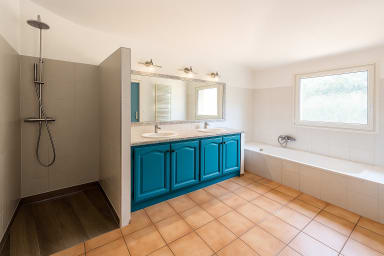 salle de bain chambre 1