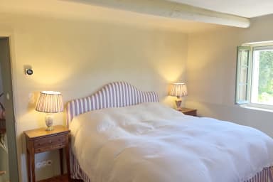 Chambre double à l'étage