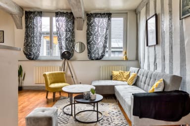 Salon équipé